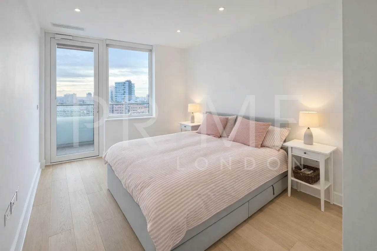 Lombard Road, Battersea, SW11, photo 5
