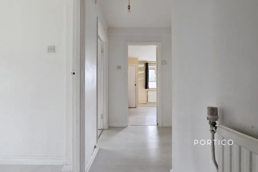 Wallers Close, Woodford Green, IG8, photo 7