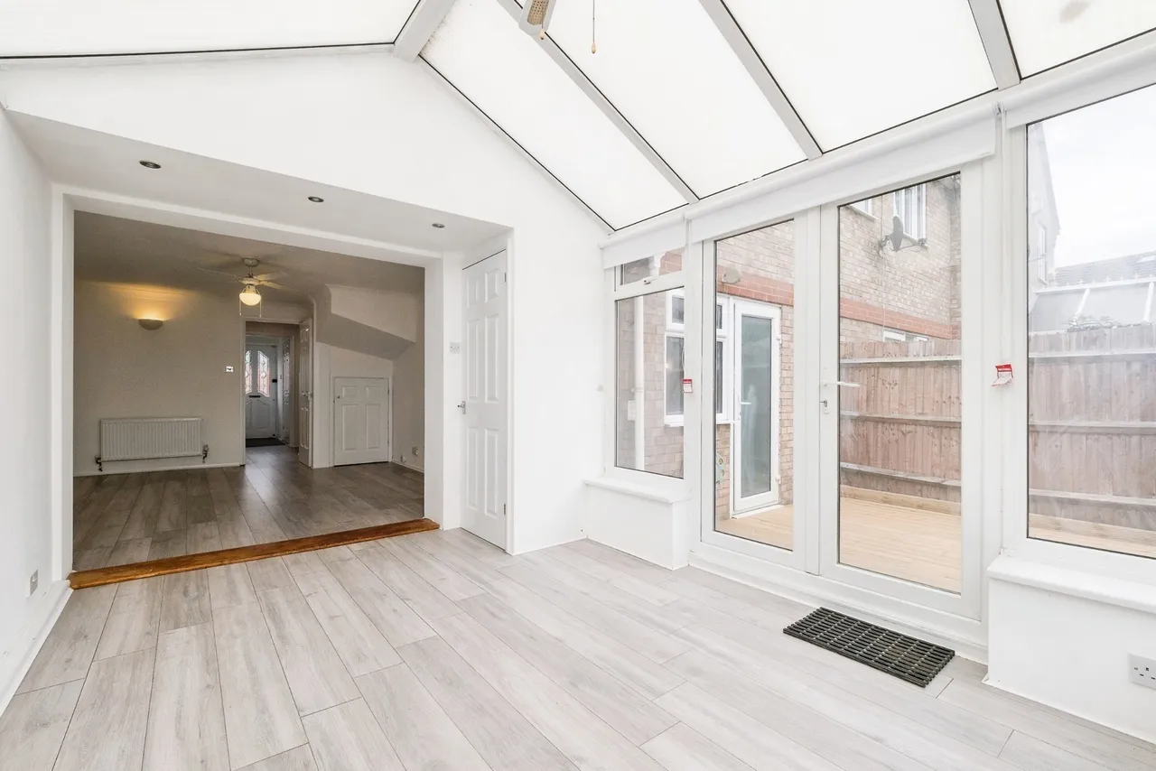 St. Michaels Close, Aveley, South Ockendon, Essex, RM15, photo 5