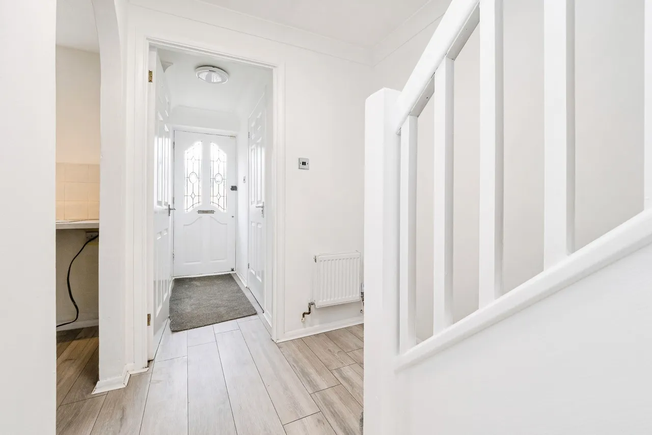 St. Michaels Close, Aveley, South Ockendon, Essex, RM15, photo 10