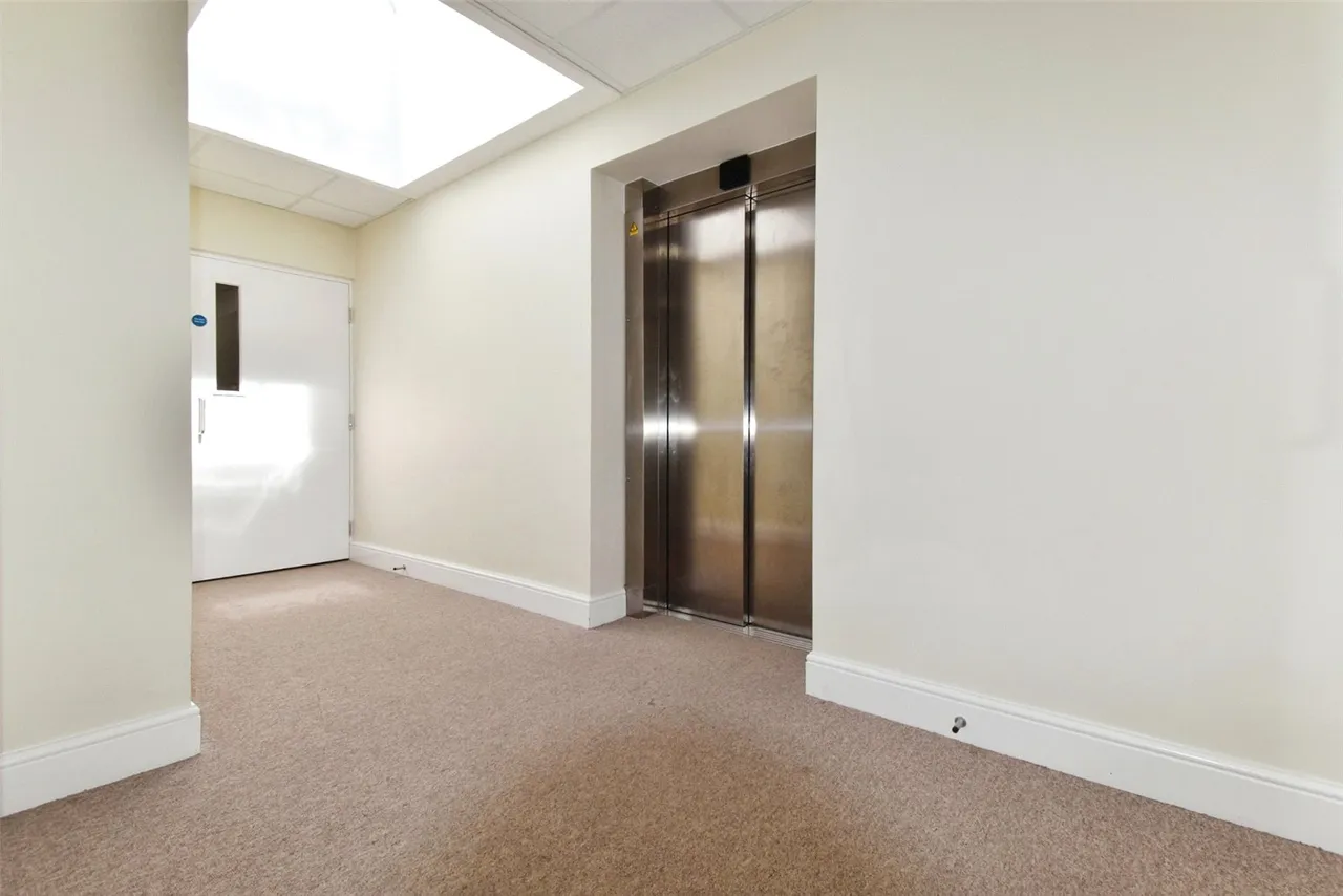 Exchange Close, Aldershot, Hampshire, GU11 2FD, photo 10