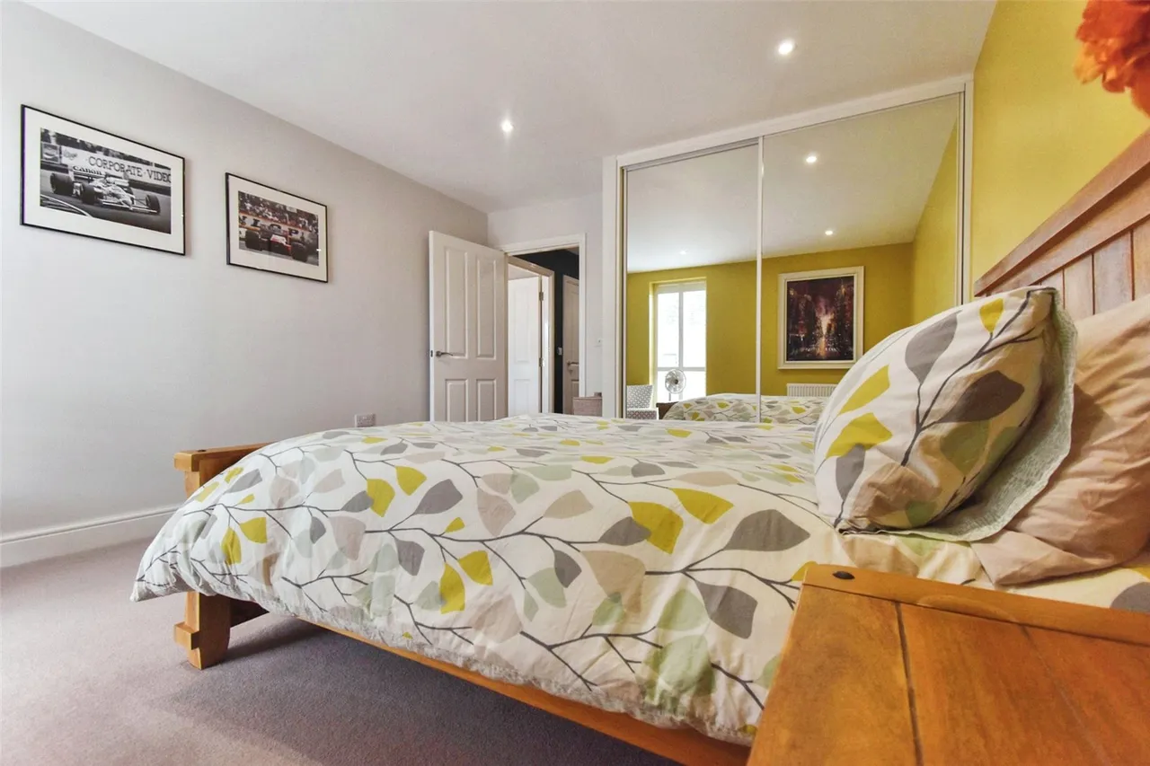 Exchange Close, Aldershot, Hampshire, GU11 2FD, photo 3