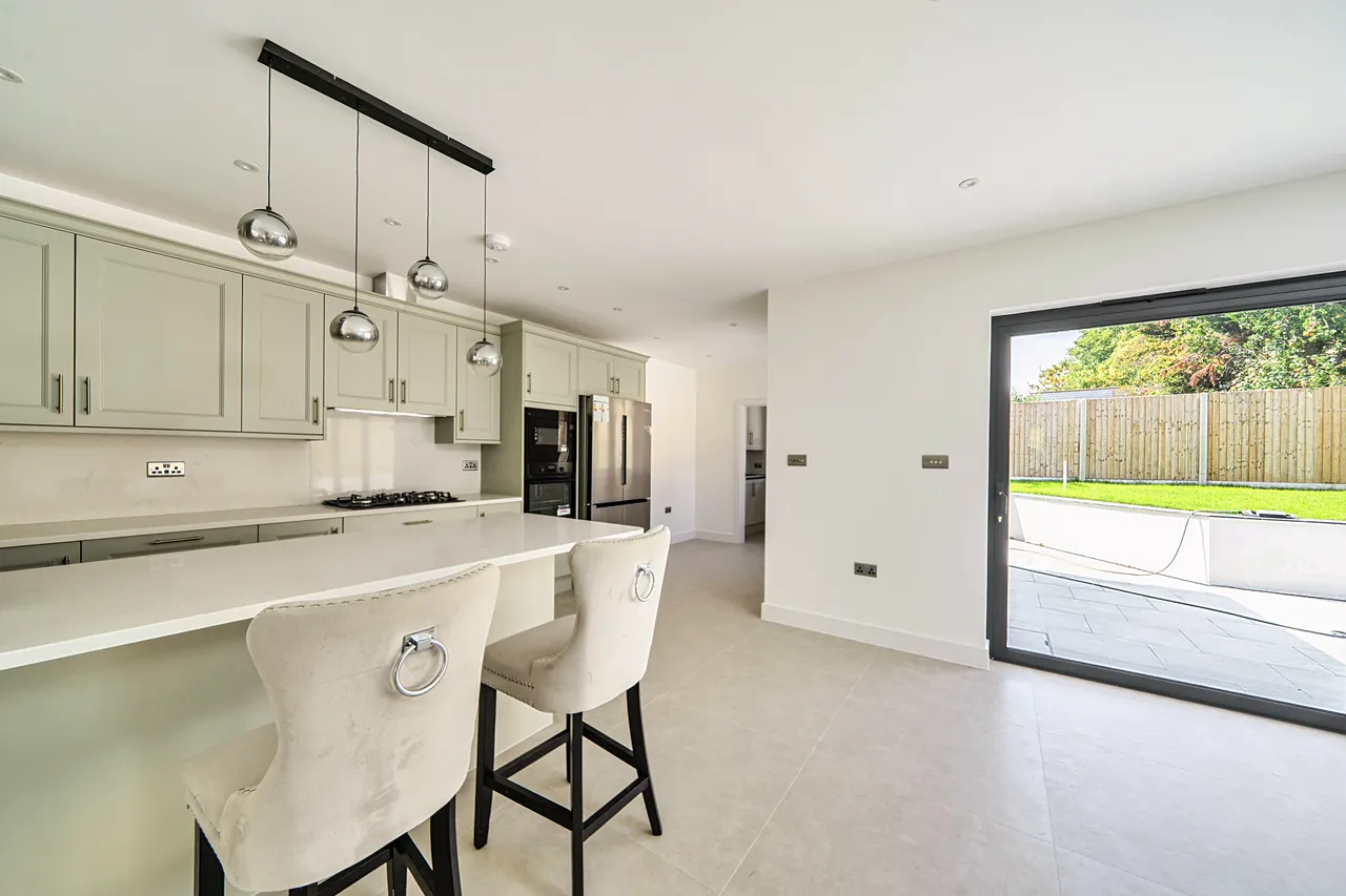 Highview Avenue, Edgware, HA8, photo 7