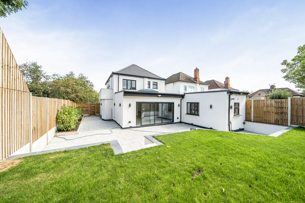 Highview Avenue, Edgware, HA8, photo 2