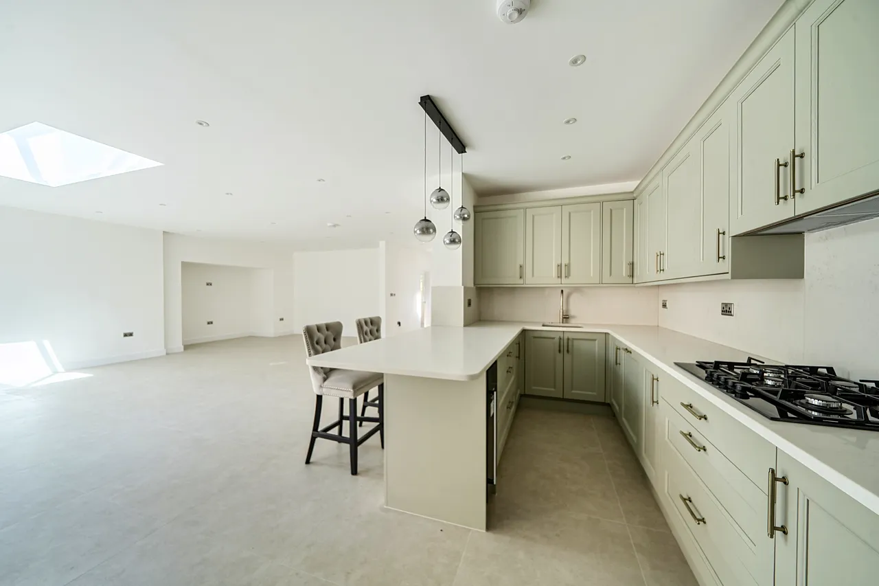 Highview Avenue, Edgware, HA8, photo 10