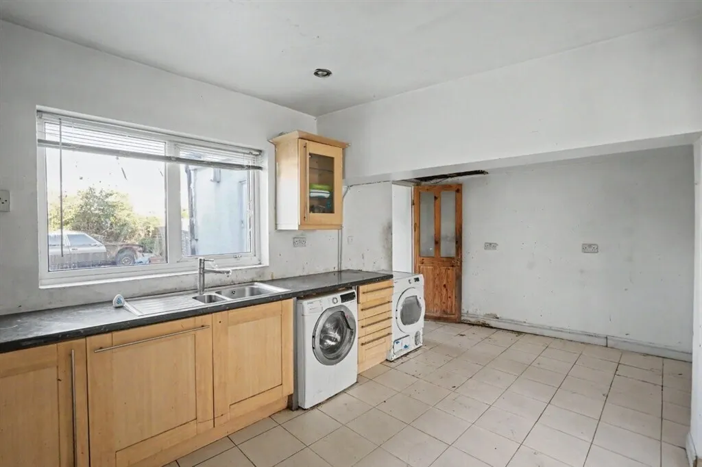 Church Road, Swanscombe, DA10, photo 7