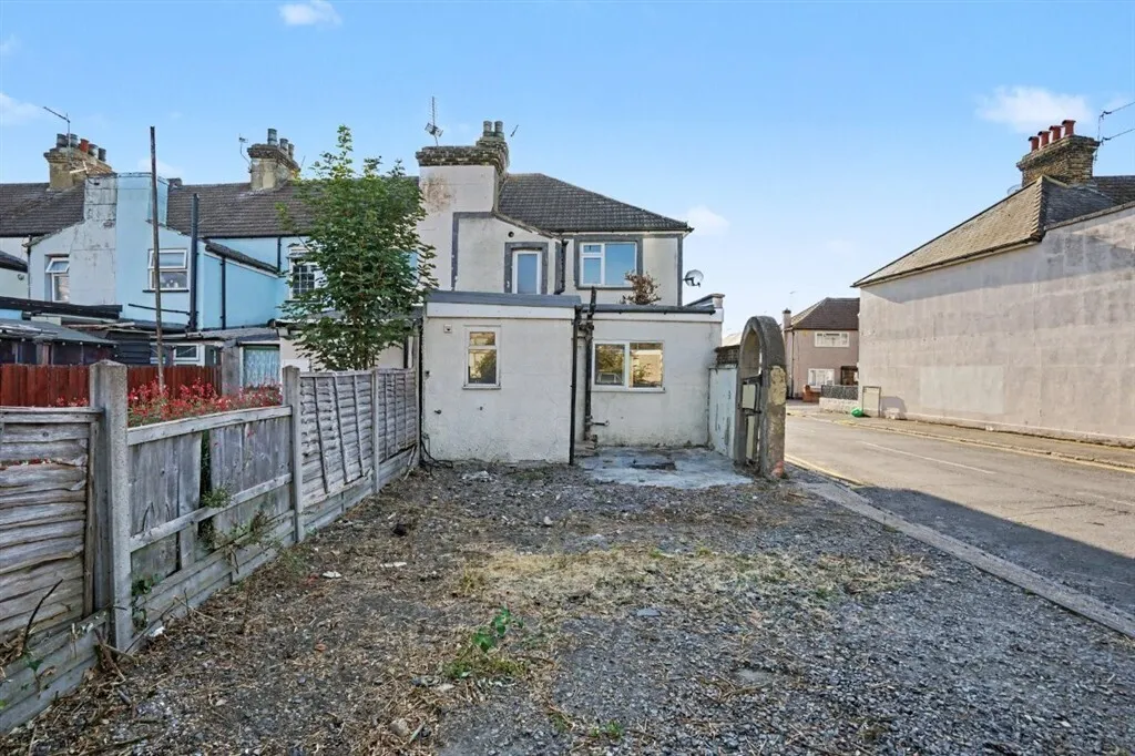 Church Road, Swanscombe, DA10, photo 5