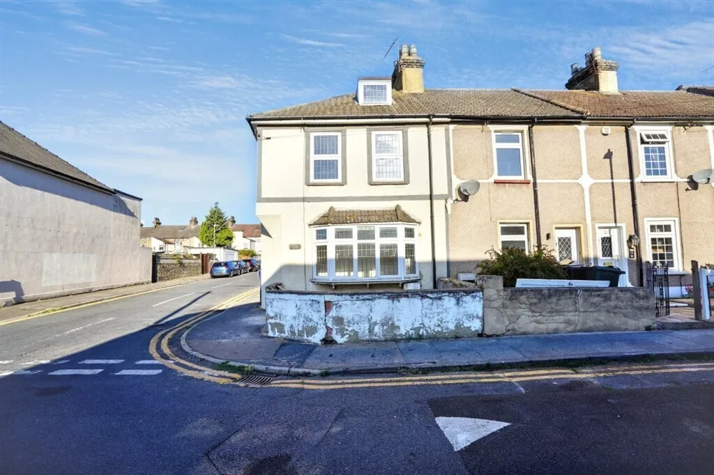 4 bed house for sale, Church Road, Swanscombe, DA10