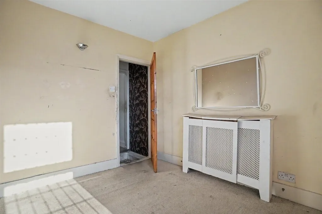 Church Road, Swanscombe, DA10, photo 16