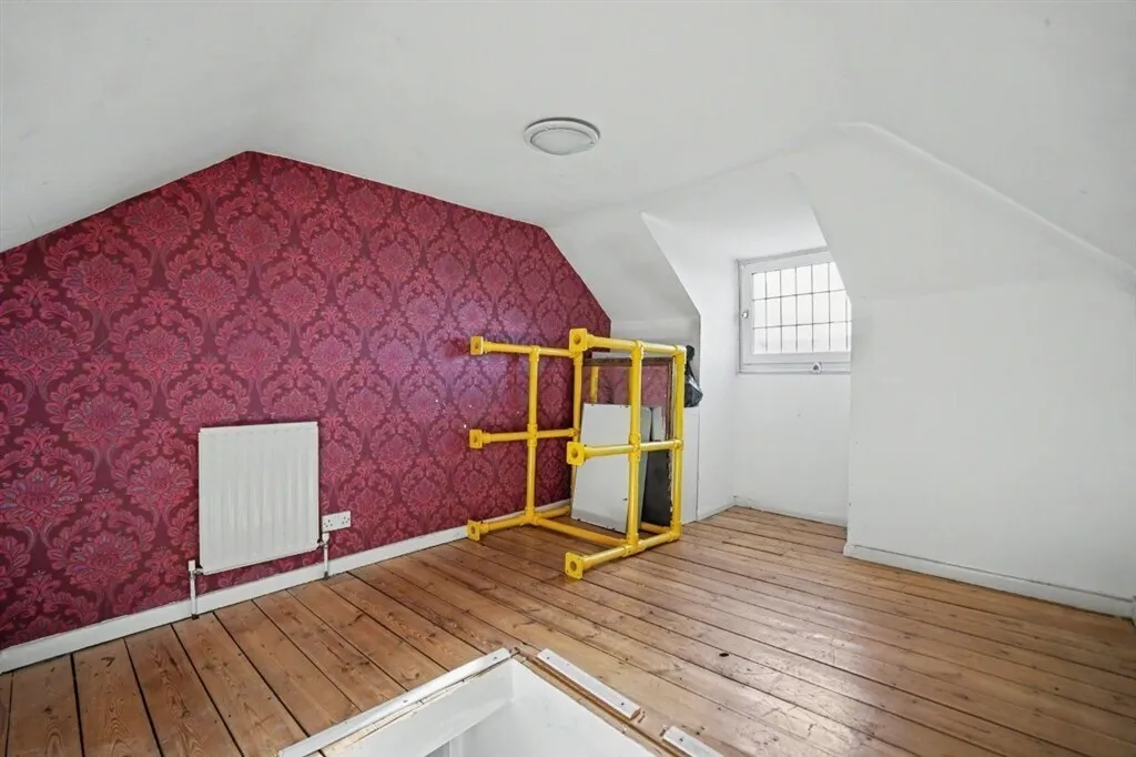 Church Road, Swanscombe, DA10, photo 17
