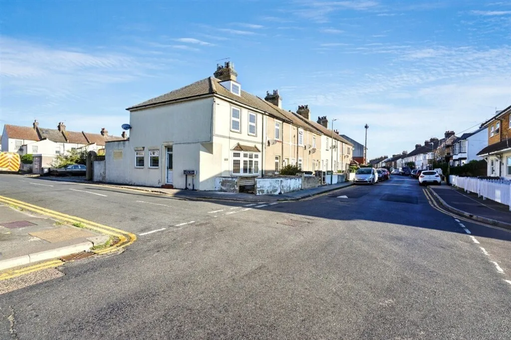 Church Road, Swanscombe, DA10, photo 4