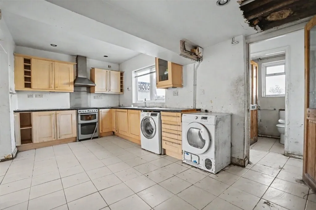 Church Road, Swanscombe, DA10, photo 6