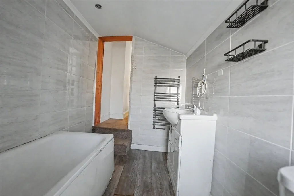 Church Road, Swanscombe, DA10, photo 10