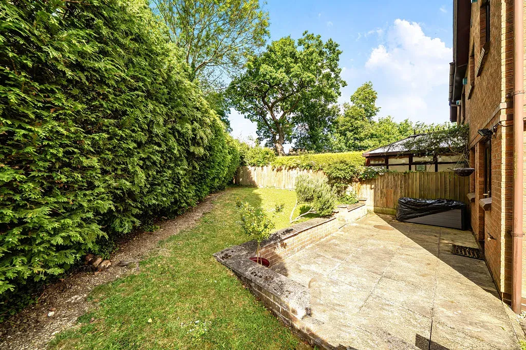Aintree Close, Bletchley, Milton Keynes, Buckinghamshire, MK3 5LP, photo 15