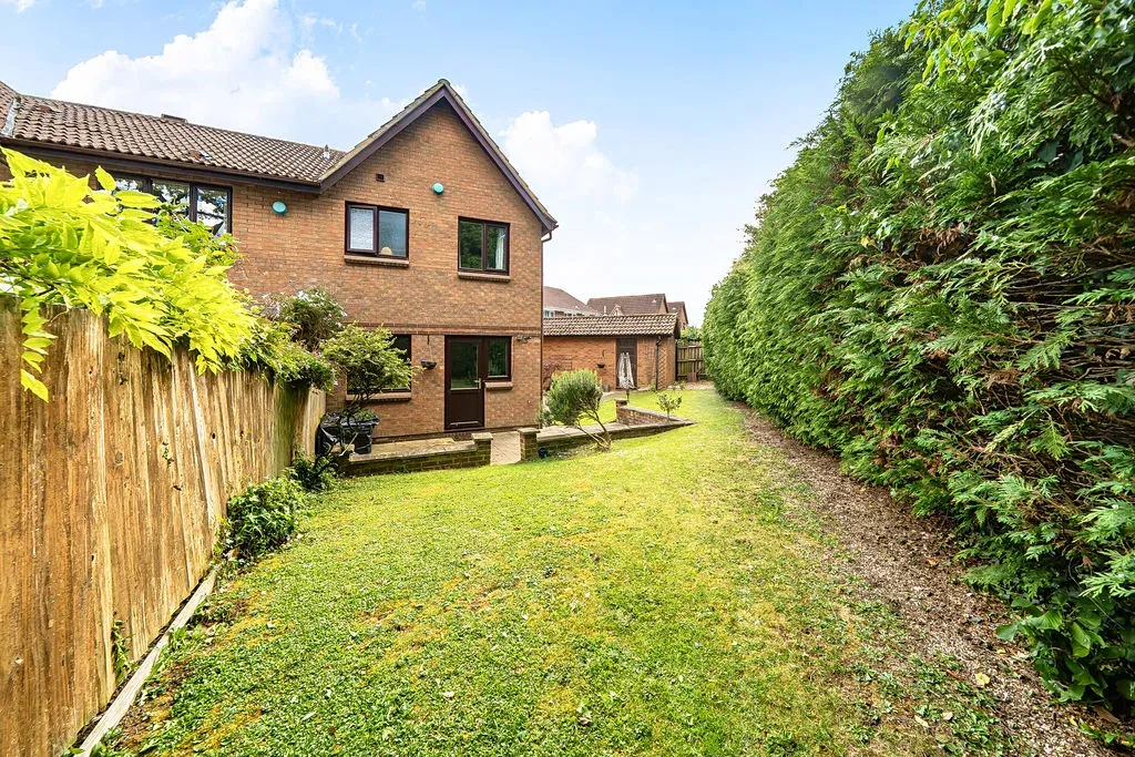 Aintree Close, Bletchley, Milton Keynes, Buckinghamshire, MK3 5LP, photo 8