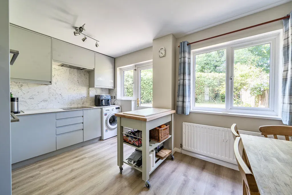 Aintree Close, Bletchley, Milton Keynes, Buckinghamshire, MK3 5LP, photo 11