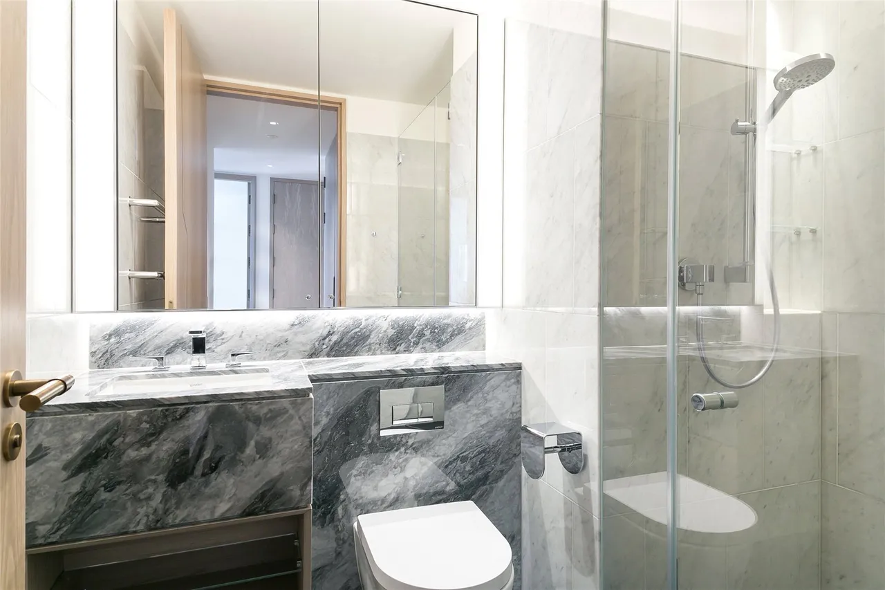 Nine Elms Lane, Nine Elms, SW8, photo 10