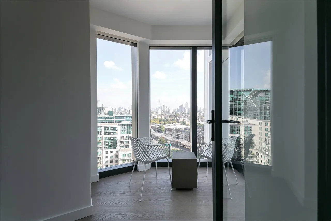 Nine Elms Lane, Nine Elms, SW8, photo 7