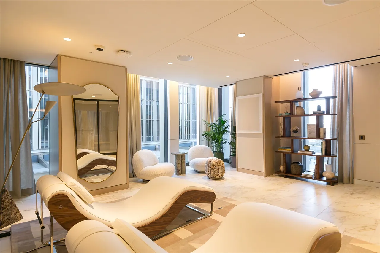 Nine Elms Lane, Nine Elms, SW8, photo 27