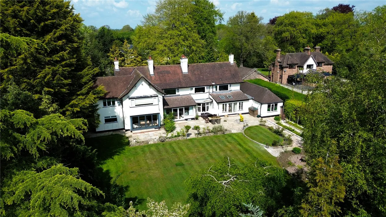 Adlington Road, Wilmslow, Cheshire, SK9 2BN, photo 41