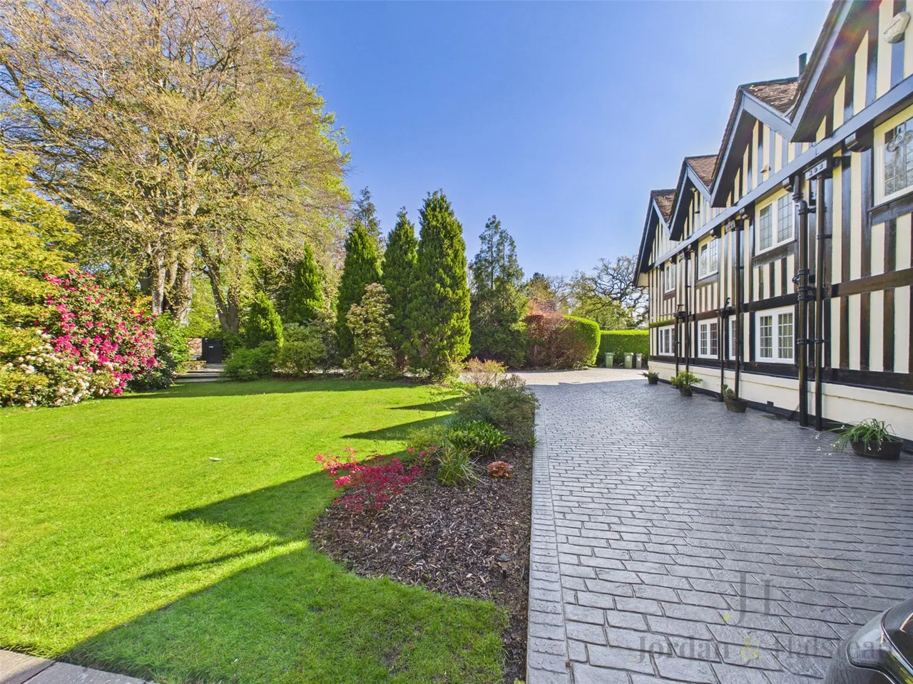 Adlington Road, Wilmslow, Cheshire, SK9 2BN, photo 35