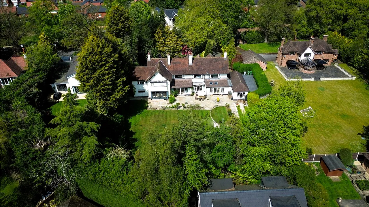 Adlington Road, Wilmslow, Cheshire, SK9 2BN, photo 42