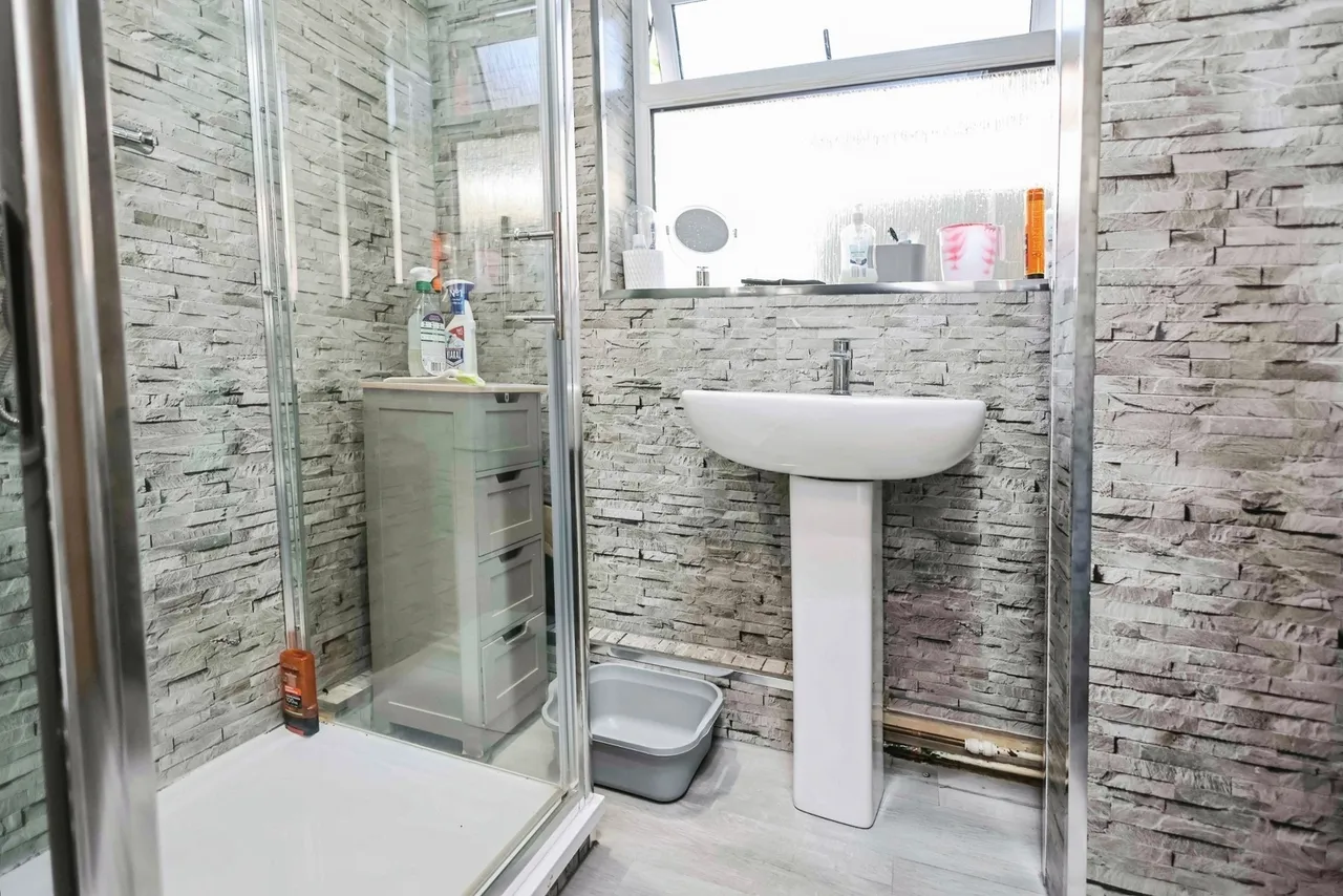 Oakwood Road, Smethwick, B67, photo 7