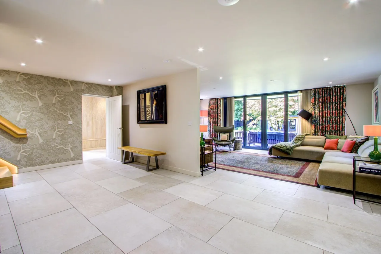 Middle Drive, Woolsington, NE13, photo 15