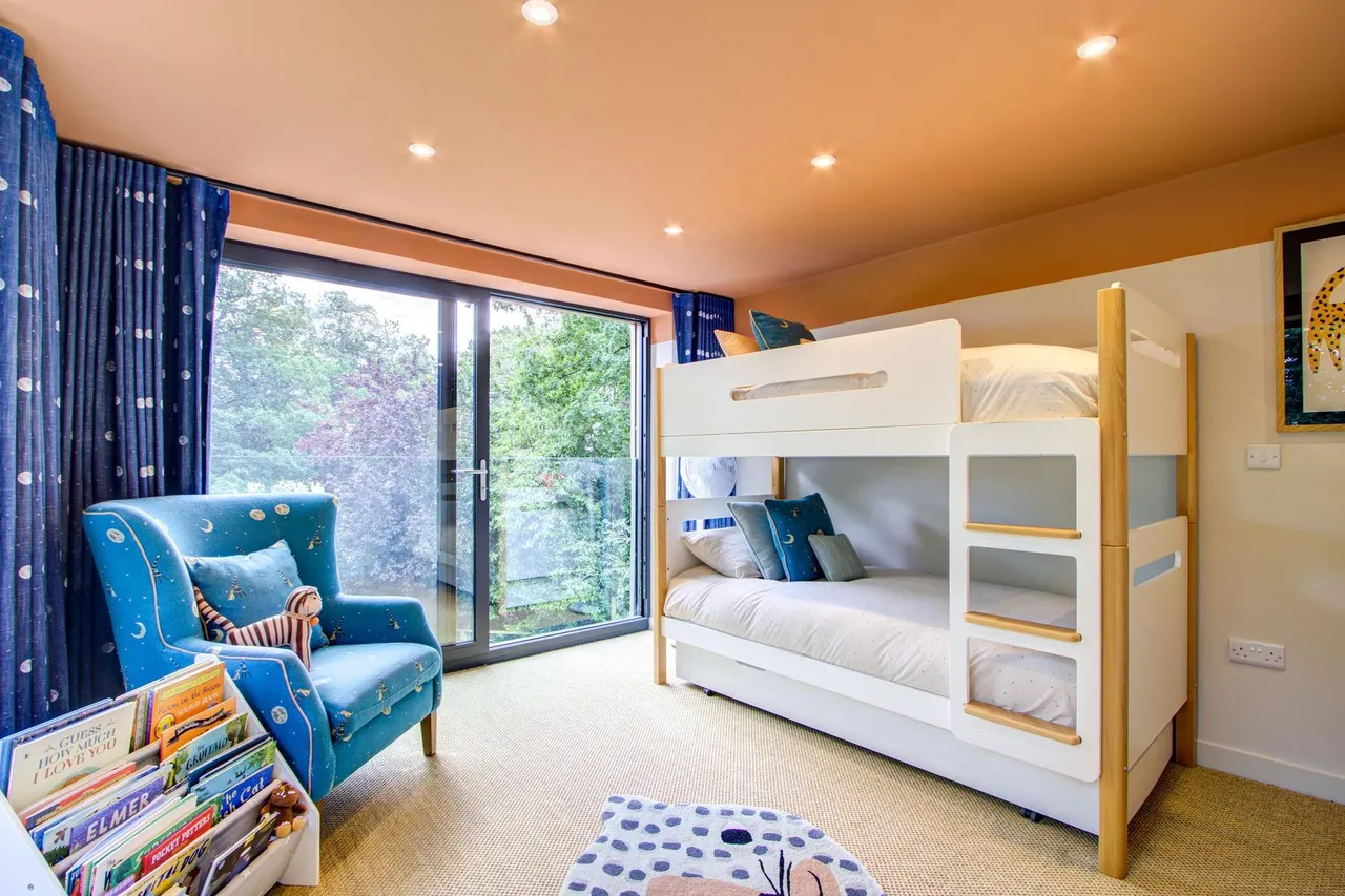 Middle Drive, Woolsington, NE13, photo 36