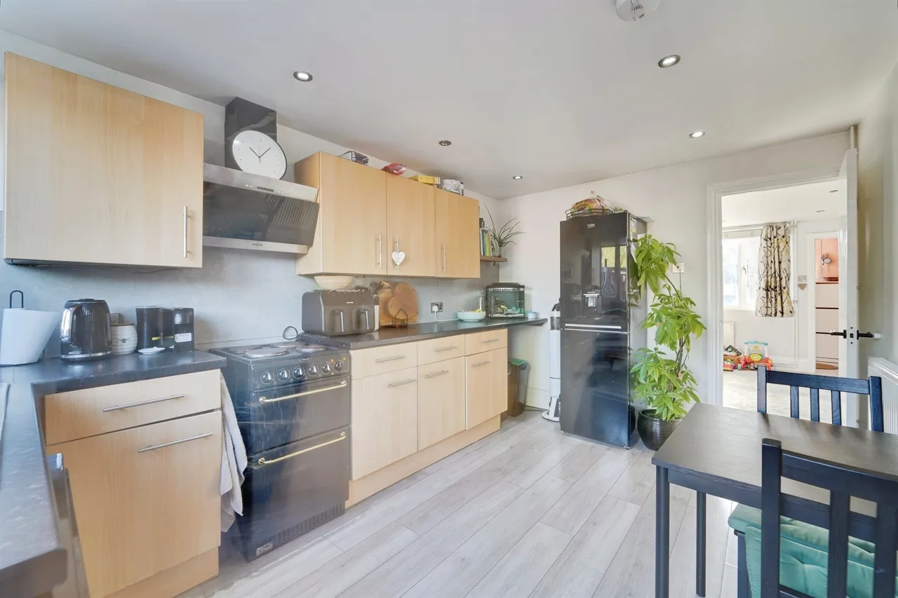 St. Marys Road, Wootton, MK43, photo 7