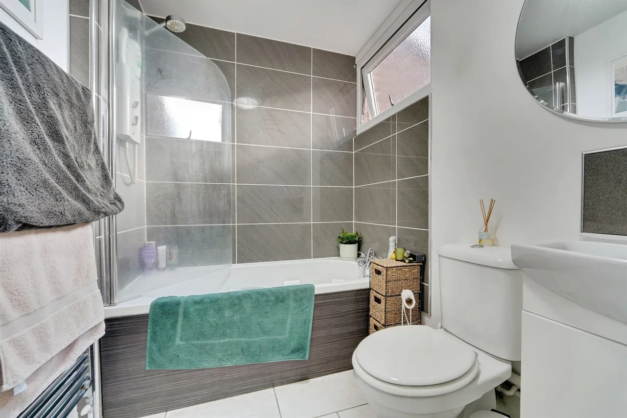 St. Marys Road, Wootton, MK43, photo 13
