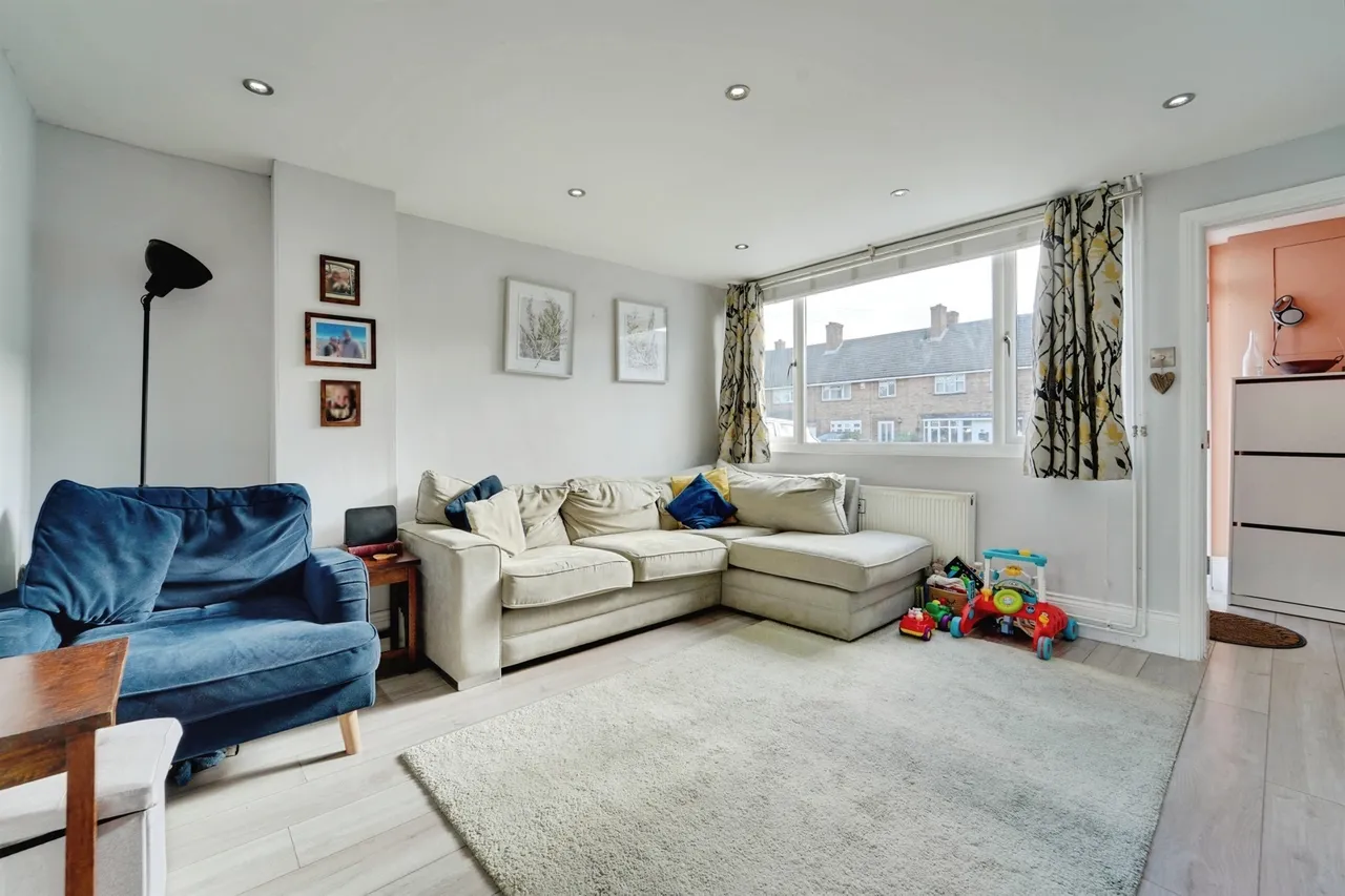 St. Marys Road, Wootton, MK43, photo 6