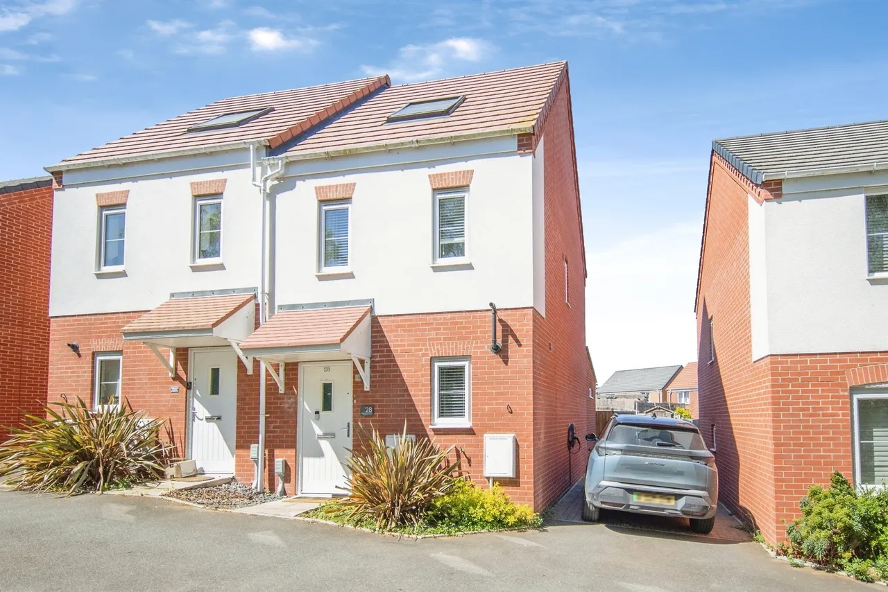 3 bed house for sale — Meadow Drive, Great Blakenham, Ipswich