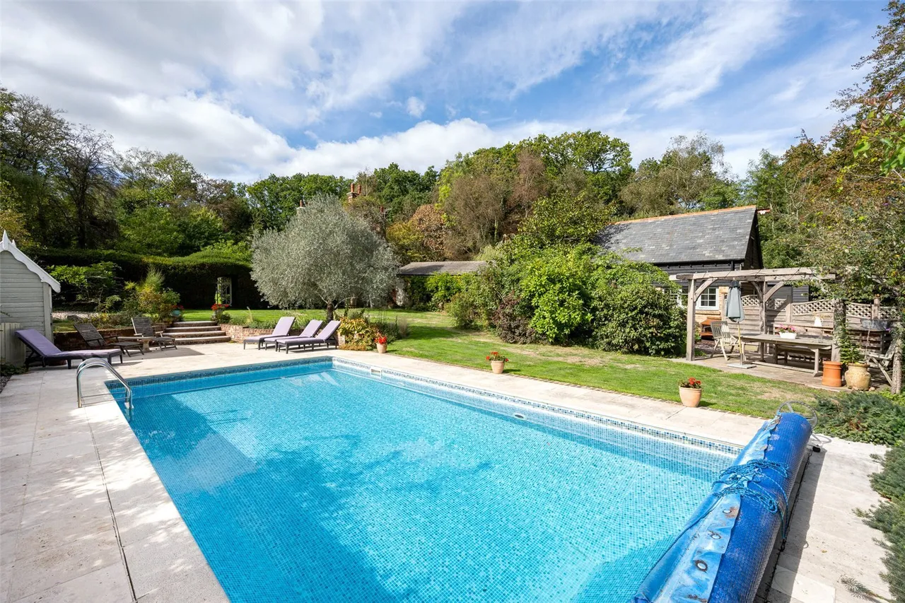 Brickyard Lane, Corfe Mullen, BH21, photo 39