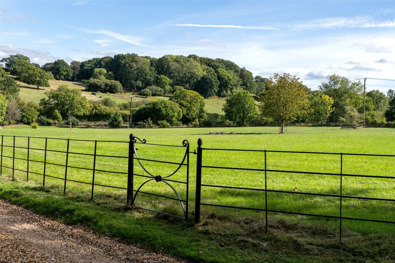 Brickyard Lane, Corfe Mullen, BH21, photo 46