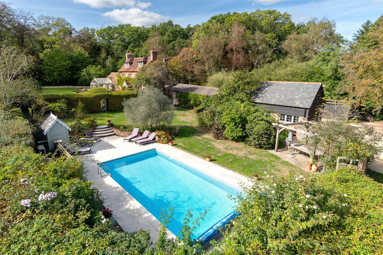Brickyard Lane, Corfe Mullen, BH21, photo 40