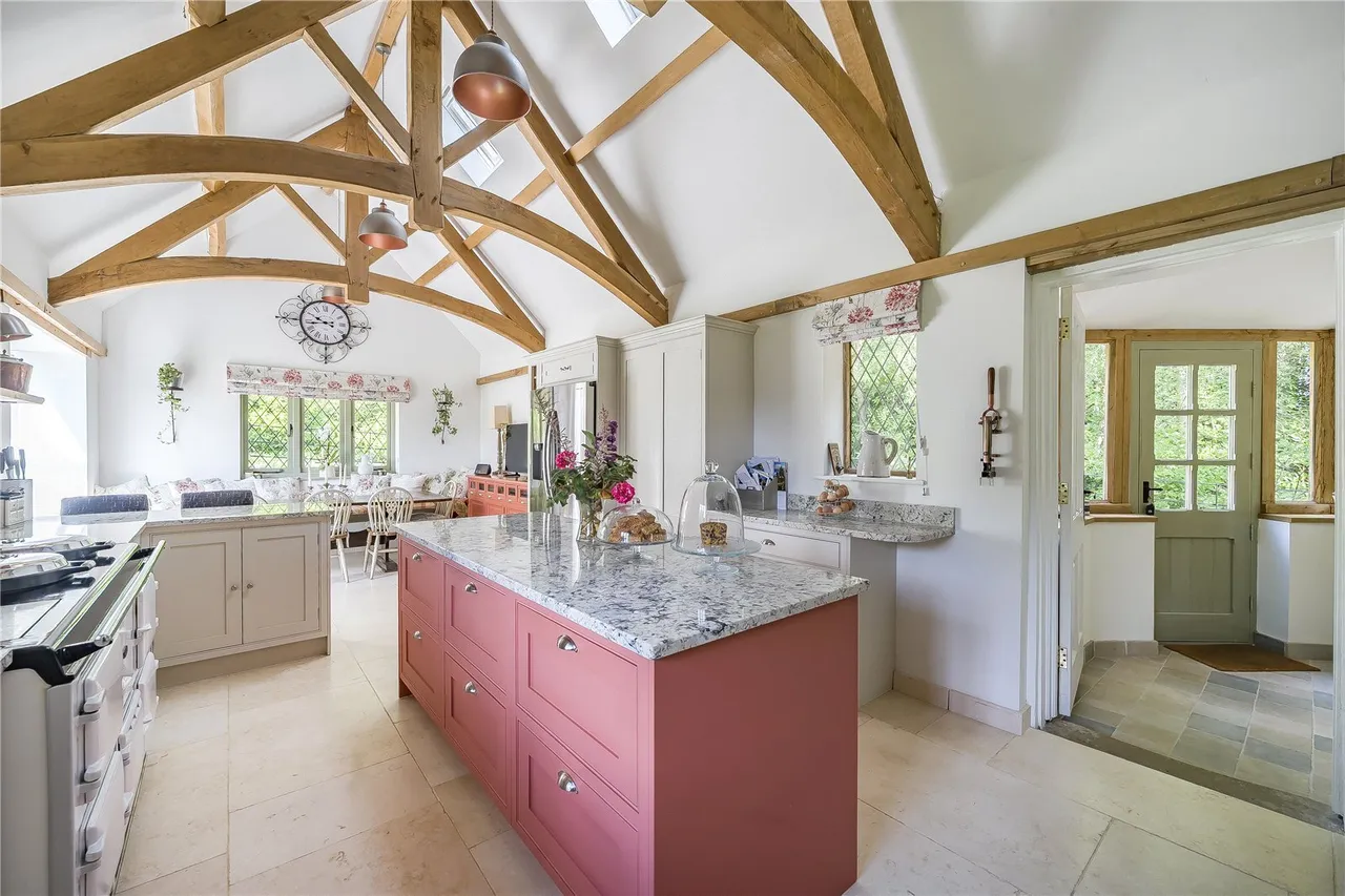 Brickyard Lane, Corfe Mullen, BH21, photo 7