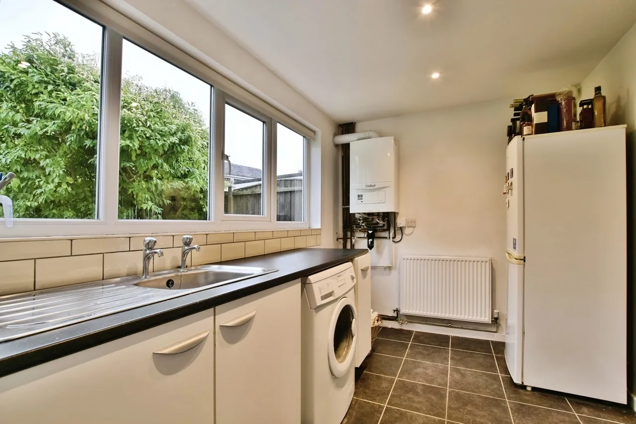 Bowfell Drive, Stockport, SK6, photo 6