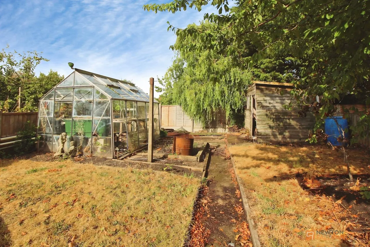 Mostyn Avenue, Syston, LE7, photo 18
