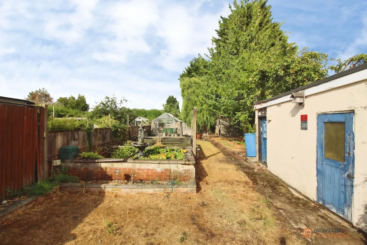 Mostyn Avenue, Syston, LE7, photo 17