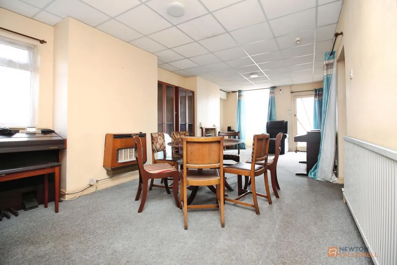 Mostyn Avenue, Syston, LE7, photo 8