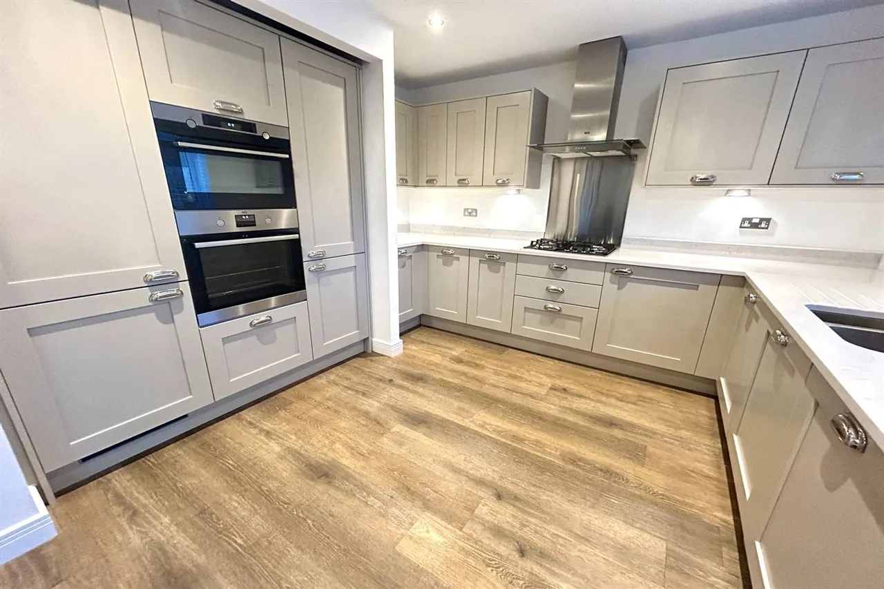 Wildgoose Avenue, Knutsford, photo 5