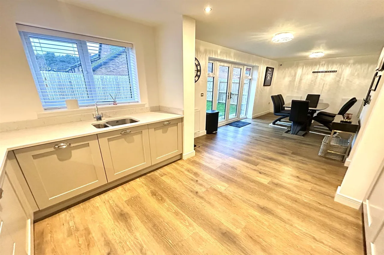 Wildgoose Avenue, Knutsford, photo 2