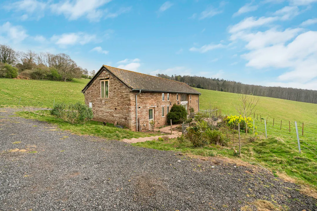 Detached Barn with 3.5 Acres, Ross-On-Wye, photo 8