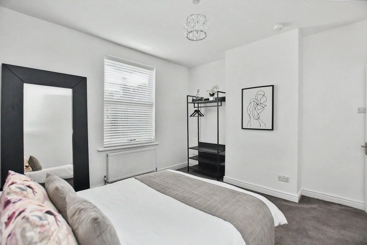 Ecclesburn Road, Leeds, LS9, photo 16