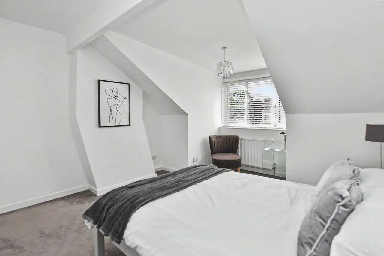 Ecclesburn Road, Leeds, LS9, photo 15