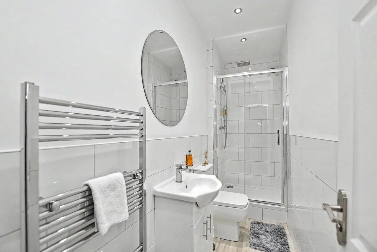 Ecclesburn Road, Leeds, LS9, photo 10