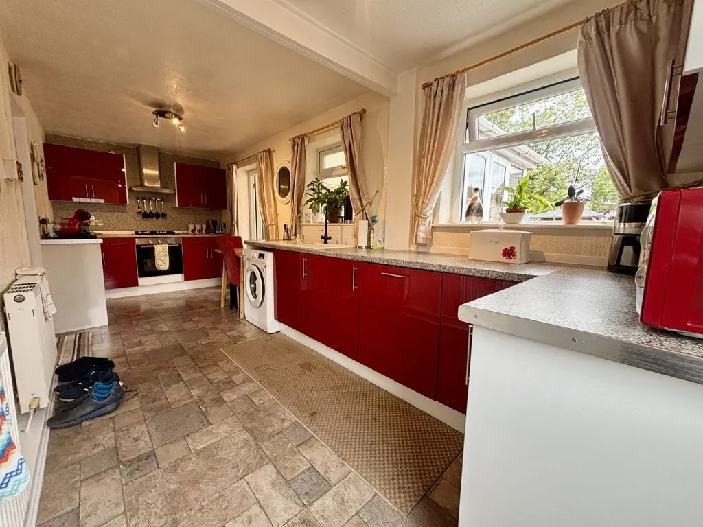 For SaleWindsor Avenue, Adlington, photo 6