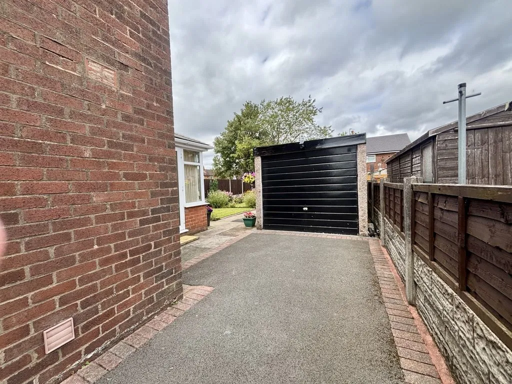 For SaleWindsor Avenue, Adlington, photo 19