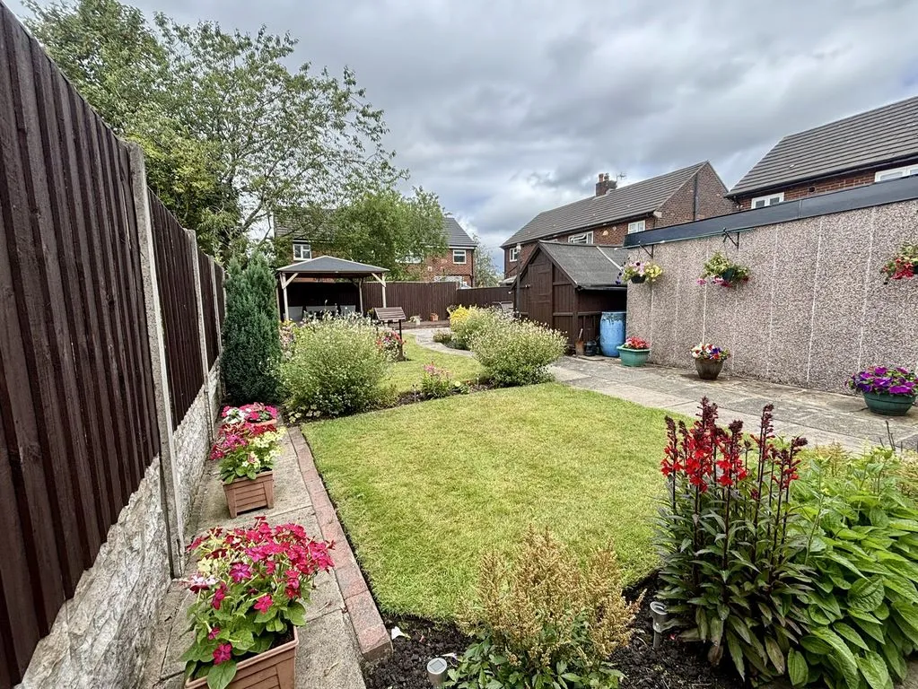 For SaleWindsor Avenue, Adlington, photo 15